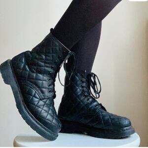 Dr. Martens Coralie Quilted 8-Eye Boots – Black – Women’s 8 (EU 39 / UK 6)